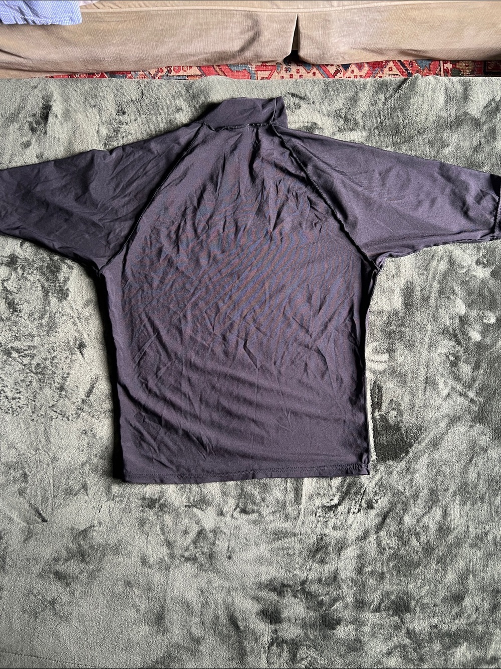 O'Neill Black Short-Sleeve Rash Guard - Picture 2 of 5